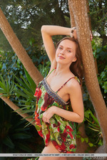 Stacy Cruz Is Naked In Paradise-09